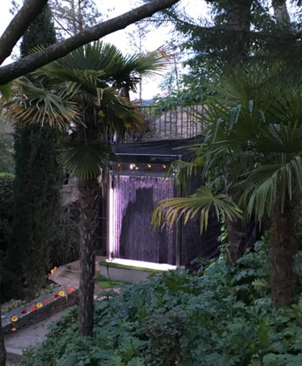 新科技人為創(chuàng)造奇景 3D打印水簾讓人嘆為觀止
3D打印水簾,創(chuàng)客,創(chuàng)客聯(lián)盟,3d打印機(jī),3d打印材料,3d打印技術(shù),3d打印模型