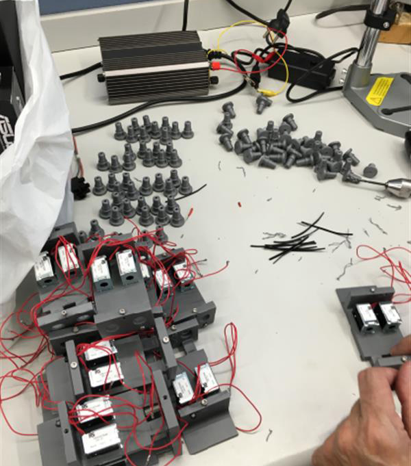 新科技人為創(chuàng)造奇景 3D打印水簾讓人嘆為觀止
3D打印水簾,創(chuàng)客,創(chuàng)客聯(lián)盟,3d打印機(jī),3d打印材料,3d打印技術(shù),3d打印模型