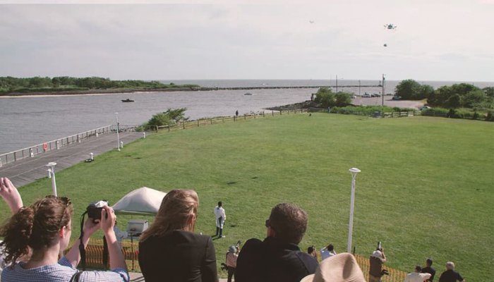 3D打印無人機用途_Flirtey用3D打印無人機進行物質(zhì)運輸