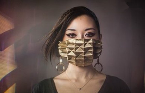 J-CAD公司融合3D打印技術(shù)與VR虛擬現(xiàn)實打造實用口罩