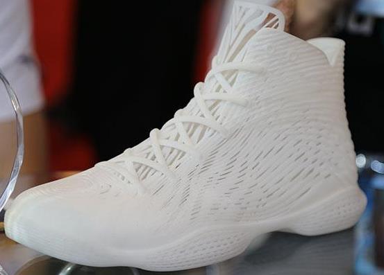 3D打印技術前景無限 阿迪等運動鞋品牌不約而同開辦3D打印鞋工廠 3D打印技術前景無限 阿迪等運動鞋品牌不約而同開辦3D打印鞋工廠