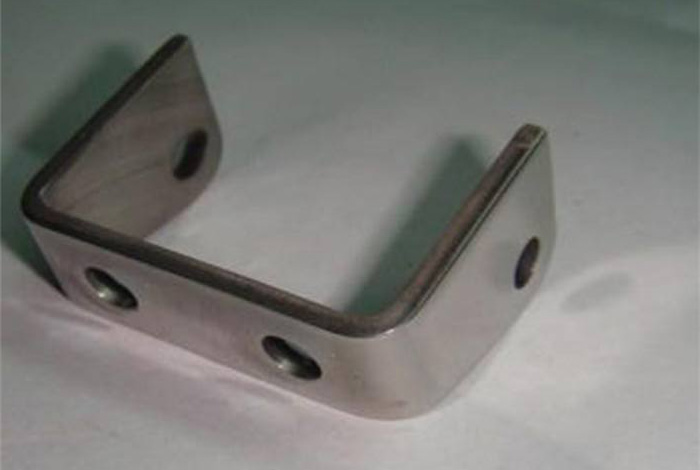 鈑金U形零件進(jìn)行折彎加工的要點(diǎn)