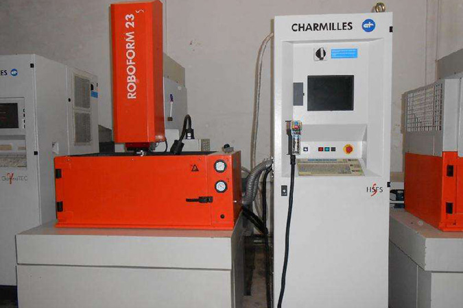 模具廠電火花加工的八大誤區(qū)